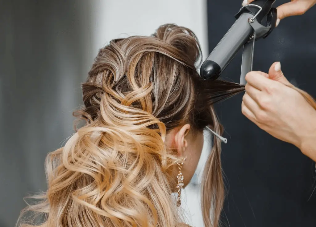 learn How to Curl Dry Hair