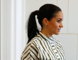 How to create a ponytail